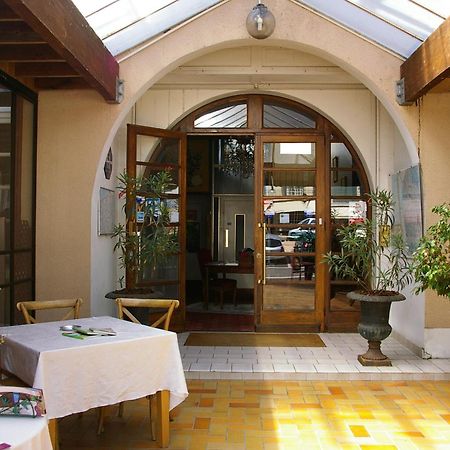 Hostellerie De La Roseraie Барботан-ле-Терм Екстериор снимка