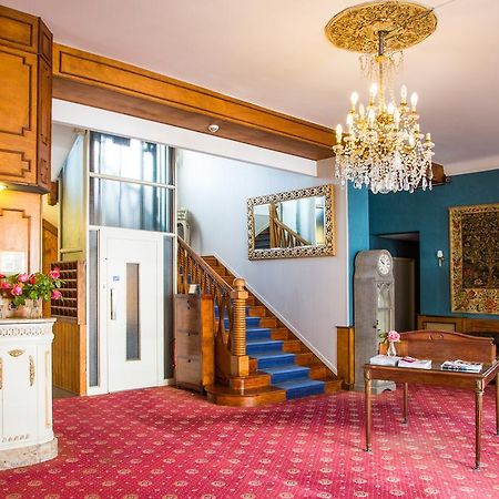 Hostellerie De La Roseraie Барботан-ле-Терм Екстериор снимка