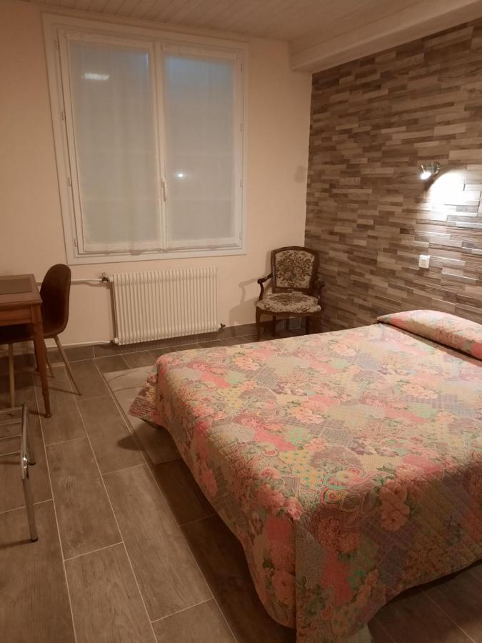Hostellerie De La Roseraie Барботан-ле-Терм Екстериор снимка