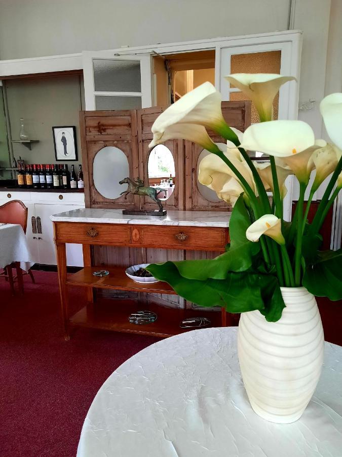 Hostellerie De La Roseraie Барботан-ле-Терм Екстериор снимка