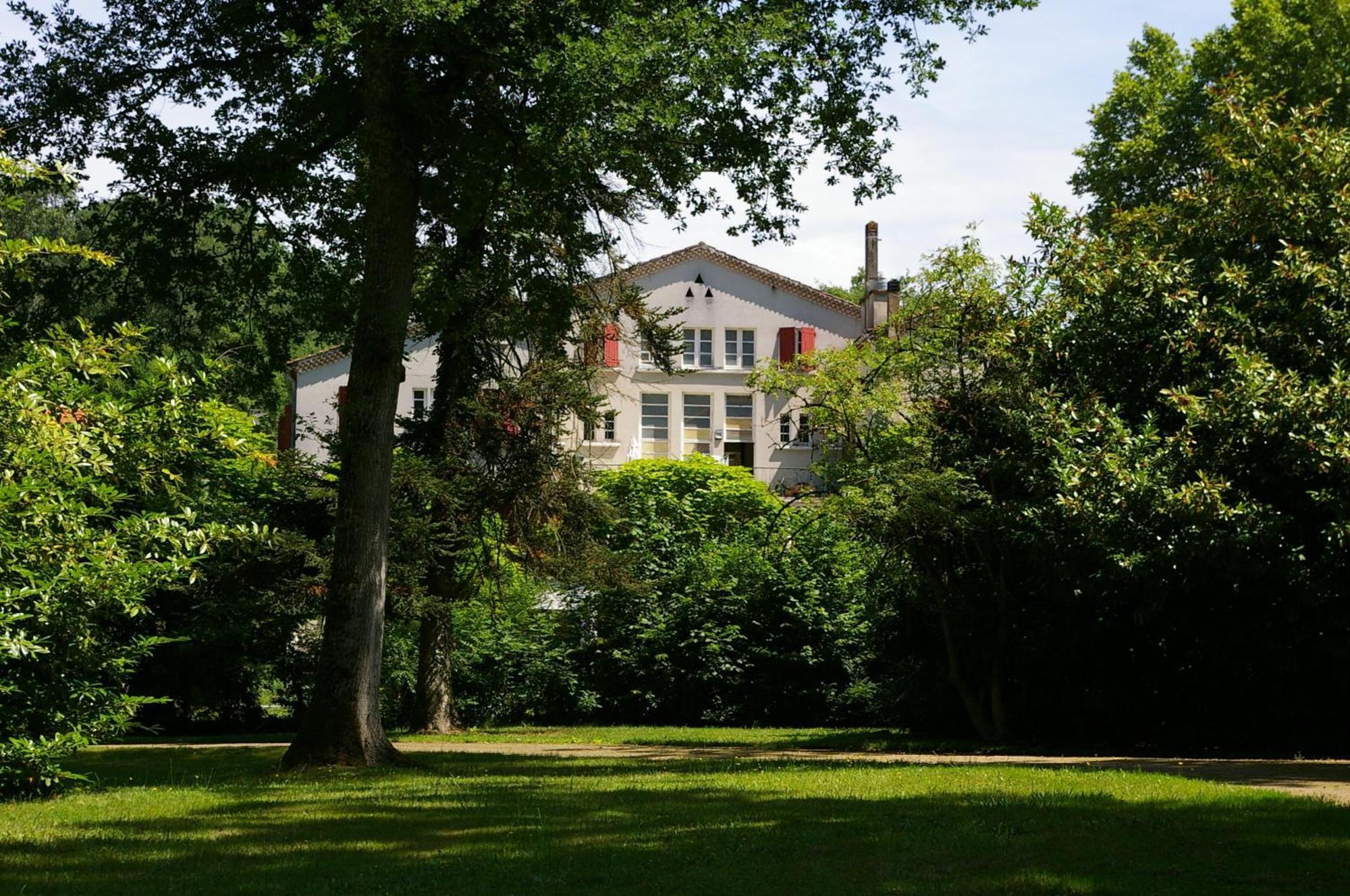 Hostellerie De La Roseraie Барботан-ле-Терм Екстериор снимка