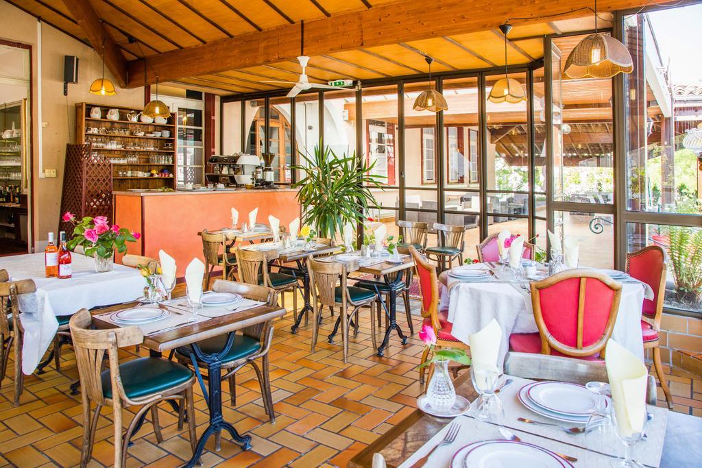 Hostellerie De La Roseraie Барботан-ле-Терм Екстериор снимка