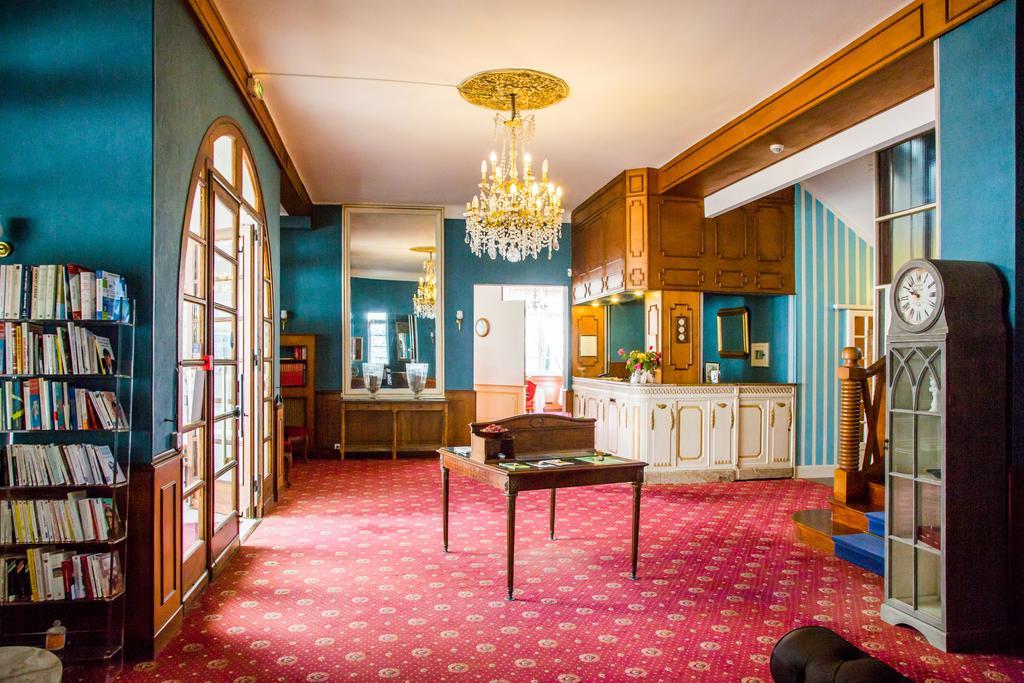 Hostellerie De La Roseraie Барботан-ле-Терм Екстериор снимка