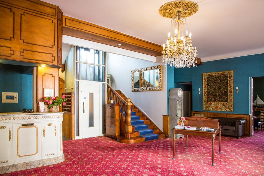 Hostellerie De La Roseraie Барботан-ле-Терм Екстериор снимка