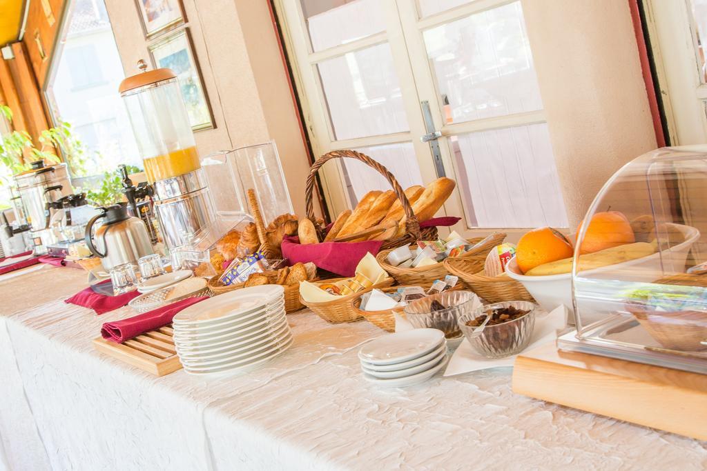 Hostellerie De La Roseraie Барботан-ле-Терм Екстериор снимка
