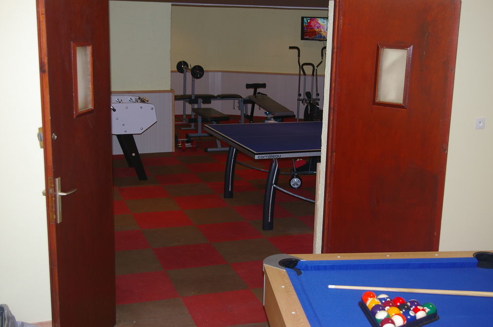 Hostellerie De La Roseraie Барботан-ле-Терм Екстериор снимка